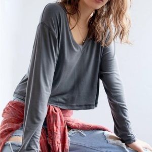 UO Billie washed V neck top